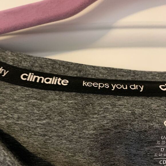 Adidas Climate Right Ladies athletic shirt.  Size: XL. - Picture 4 of 5